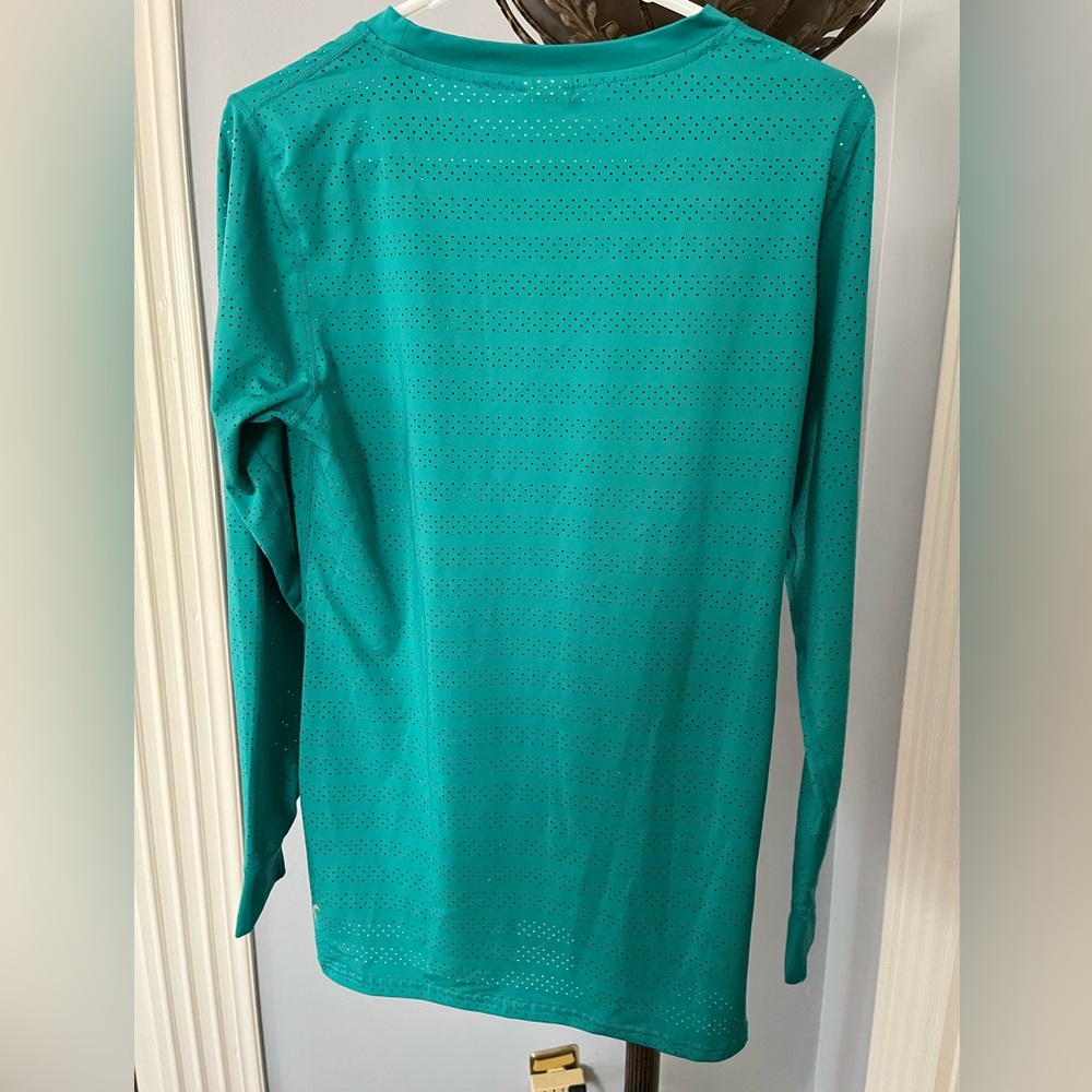 Zyia active women’s long sleeve green shirt size Large
